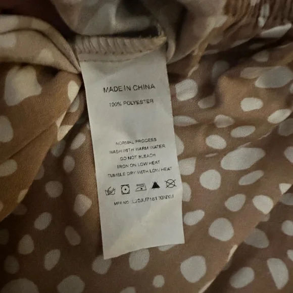 SIMPLEE Tan and white front tie romper - Picture 7 of 7